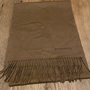 Burberry cashmere scarf